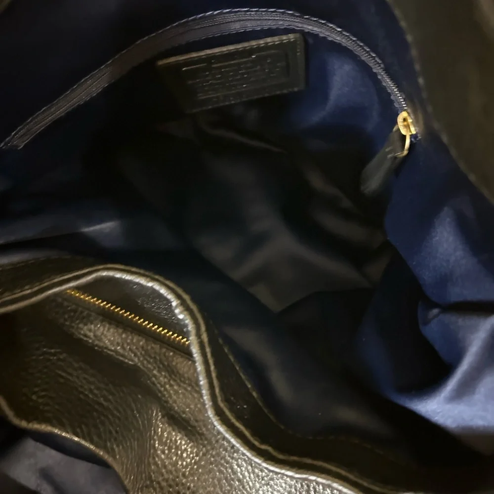 NWT Coach Pebble Leather Shoulder Bag. - Picture 10 of 12